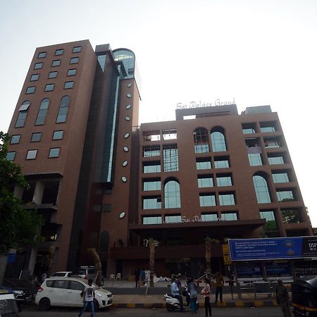 Sai Palace Grand, Malad Bombay Eksteriør billede