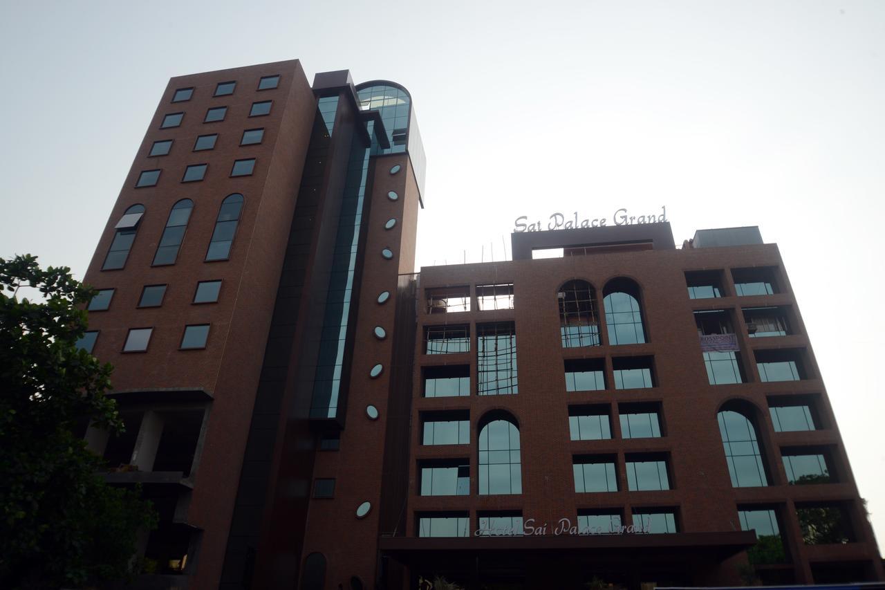 Sai Palace Grand, Malad Bombay Eksteriør billede