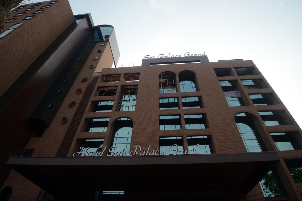 Sai Palace Grand, Malad Bombay Eksteriør billede