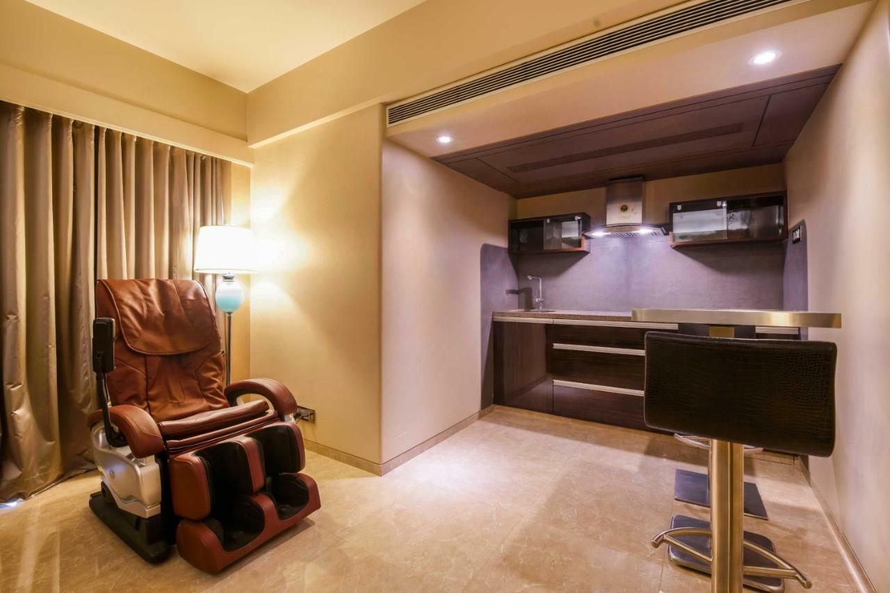 Sai Palace Grand, Malad Bombay Eksteriør billede