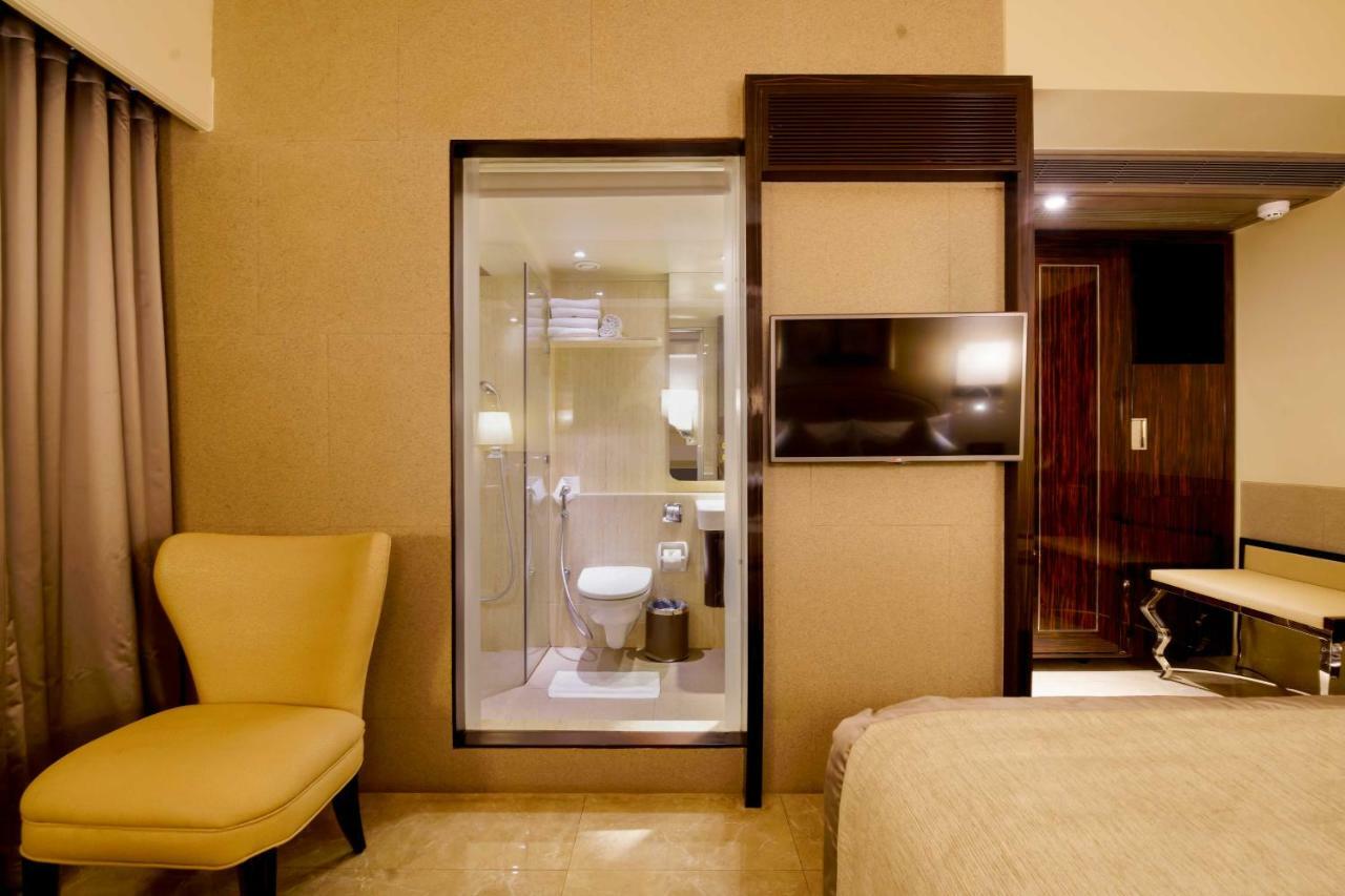 Sai Palace Grand, Malad Bombay Eksteriør billede