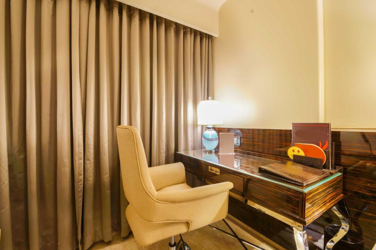 Sai Palace Grand, Malad Bombay Eksteriør billede