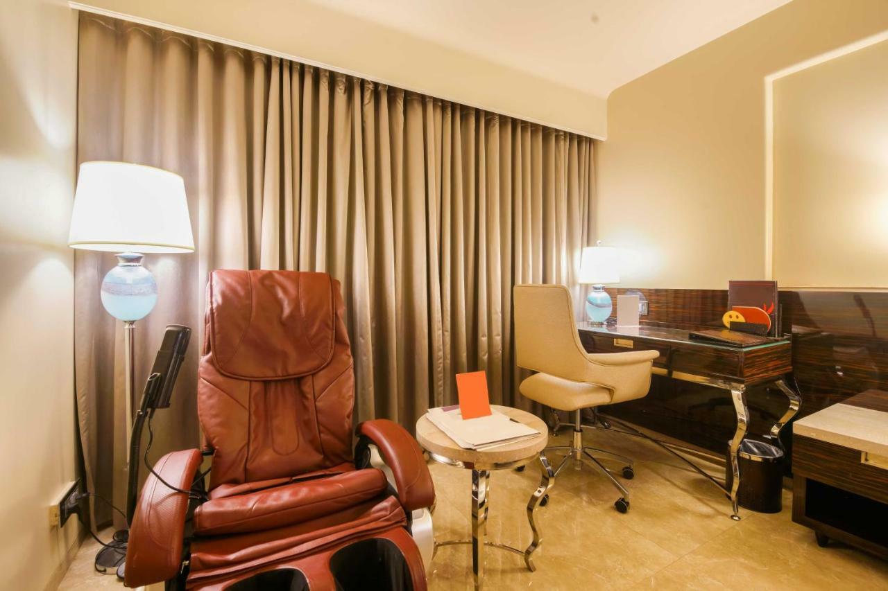 Sai Palace Grand, Malad Bombay Eksteriør billede